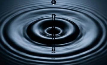 他人の感情を敏感に察知する鋭い観察眼と気遣い